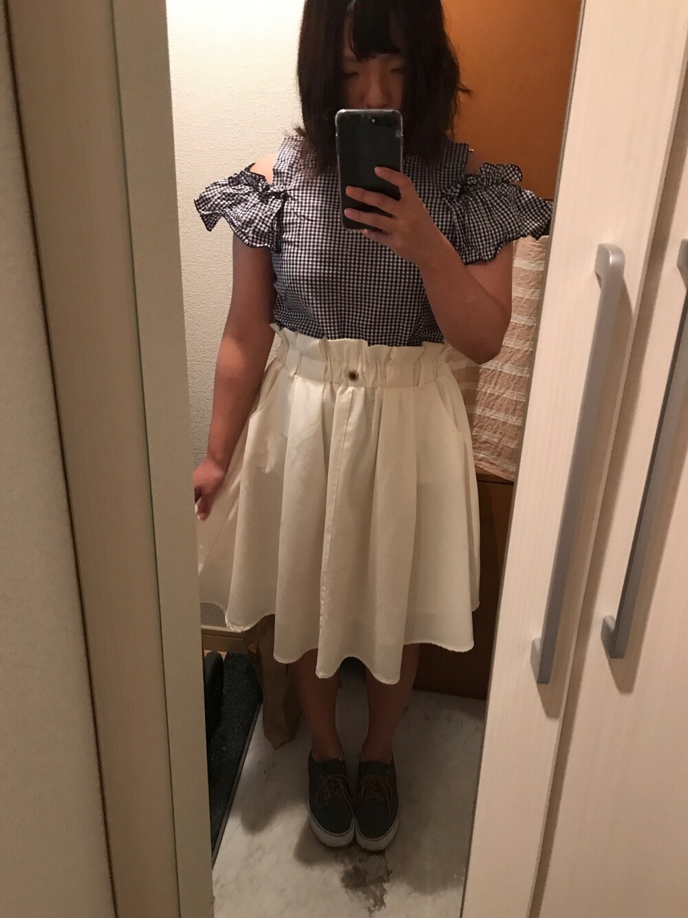 「しまむらのアイテム（スカート、ホワイト系）」を使った、夏鈴ちゃんさん（レディース・154cm）の夏コーディネートの1枚目の写真