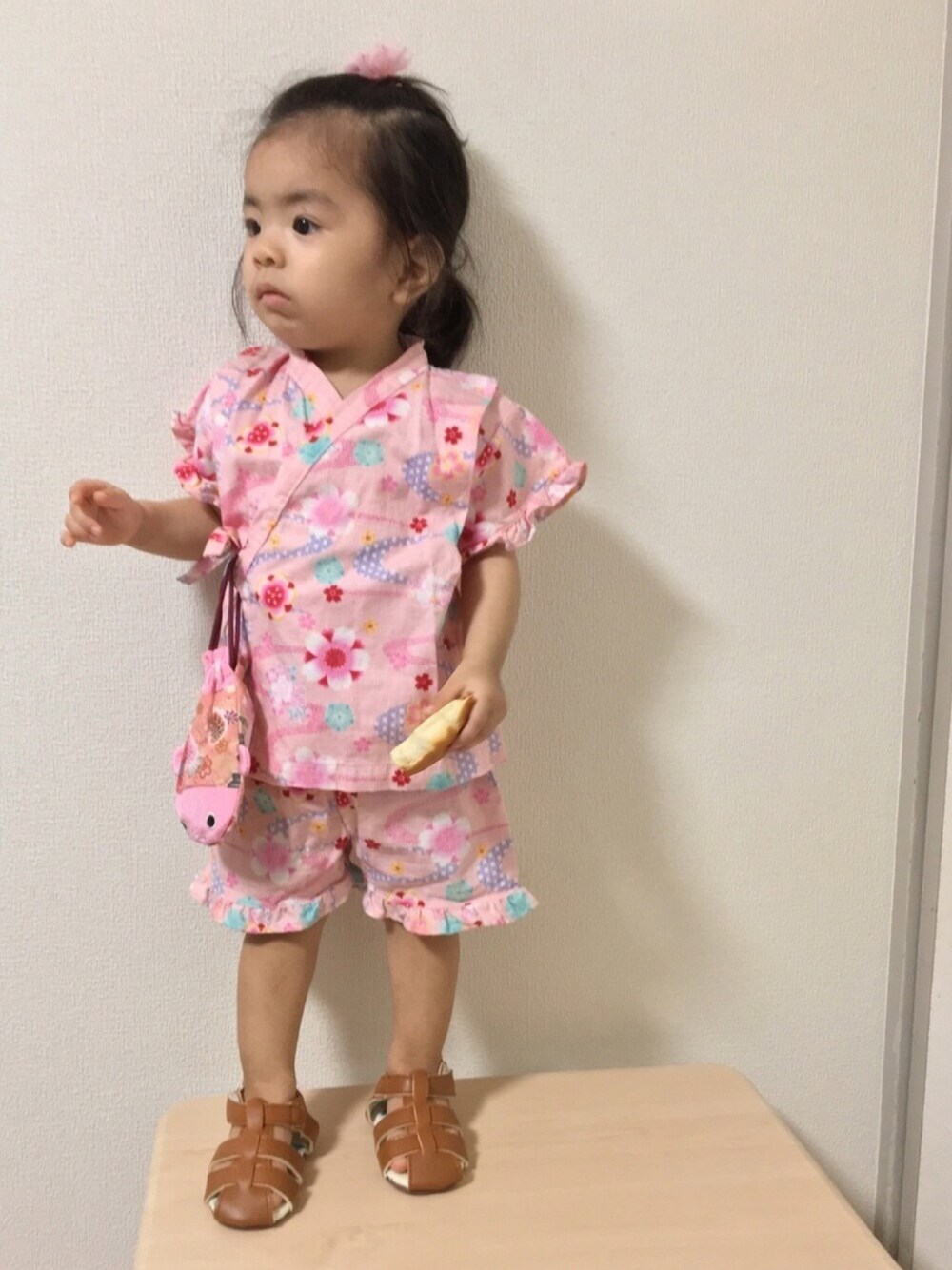 「女の子、ハンドメイド、お祭り、甚平、金魚、サンダル」｜「赤ちゃん本舗のサイズ80（浴衣、ピンク系）」を使った、☆yuuuuua☆さん（キッズ・70cm）の夏コーディネートの1枚目の写真