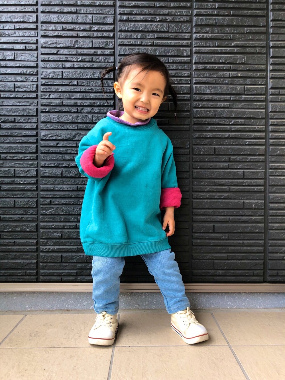 「ゆるコーデ、おしゃれさんと繋がりたい、カジュアル、ZARA、patagonia、GAP、EDWIN、オーバーサイズ、ビッグシルエット、原宿」｜「ZARAのアイテム（スウェット、ブルー系）」を使った、®️9さん（キッズ・80cm）の冬コーディネートの1枚目の写真