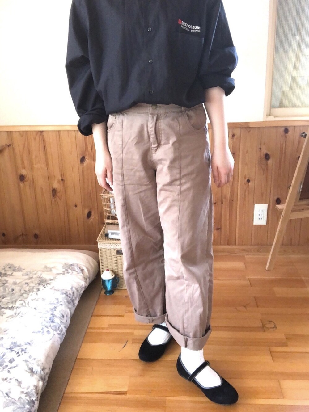 「古着、古着MIX、大人カジュアル、きれいめカジュアル、無印良品」｜「uesdのアイテム（シャツ/ブラウス、ブラック系）」を使った、eastさん（レディース・157cm）の夏コーディネートの1枚目の写真