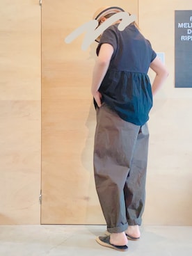 「folka（フォルカ）の【folka(フォルカ) 】アシンメトリーブラウスペプラム半袖カットソー（Tシャツ/カットソー）」を使った、メトさん（レディース・155cm）の夏コーディネート