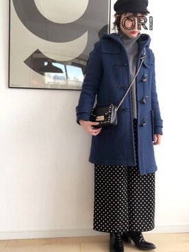 「FURLA（フルラ）のアイテム（ハンドバッグ、ブラック系）」を使った、IORIさん（レディース・160cm）の冬コーディネート