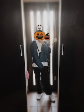 「kutir」｜「アイテム（デニムジャケット）」を使った、PRONさん（メンズ・180cm）の秋コーディネート