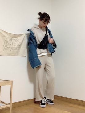 「JEANASIS（ジーナシス）のアイテム（デニムジャケット）」を使った、IKUさん（レディース・161cm）の冬コーディネート