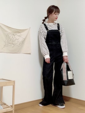 「MAJESTIC LEGON（マジェスティックレゴン）のアイテム（オールインワン・サロペット）」を使った、IKUさん（レディース・161cm）の冬コーディネート