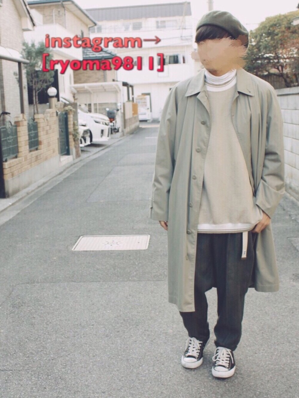 「おしゃれさんと繋がりたい、ootd、ロングコート、古着、古着コーデ、スラックス、タートルネック、ゆるコーデ、冬コーデ、ベレー帽」｜「usedのアイテム（スウェット、ベージュ系）」を使った、はるさん（メンズ・172cm）の冬コーディネートの1枚目の写真