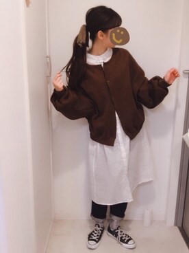 「GU（ジーユー）の（GU）ハイウエストテーパードジーンズＡ（パンツ、ブルー系）」を使った、テンテンさん（レディース・159cm）の秋コーディネート