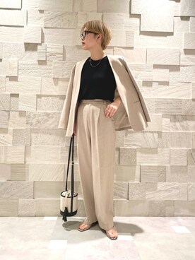 「クリアサンダル」｜「アイテム（ノーカラージャケット）」を使った、廣木真梨亜さん（レディース・158cm）の春コーディネート
