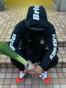 「F.C.Real Bristol（エフシーレアルブリストル）のアイテム（ナイロンジャケット）」を使った、minamiさん（メンズ・172cm）の冬コーディネート