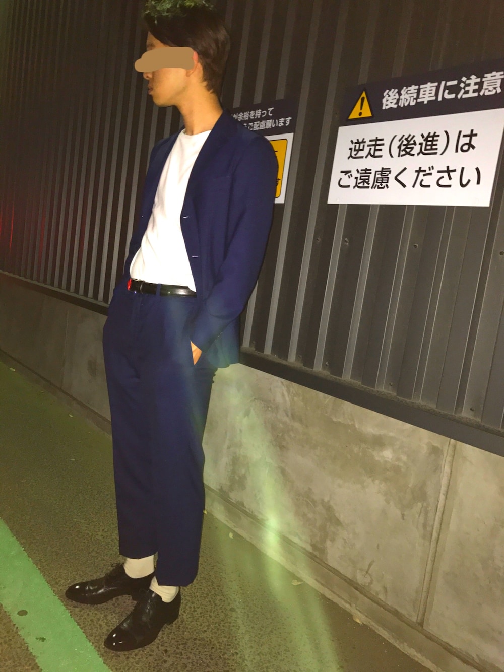 「united arrows、スーツスタイル、夏コーデ、夏、オフィスカジュアル、金髪、カジュアル、大人カジュアル、summer」｜「UNITED ARROWSのアイテム（テーラードジャケット、ブルー系）」を使った、yossyさん（メンズ・173cm）の夏コーディネートの1枚目の写真