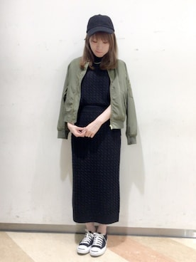 「ケーブルニット」｜「アイテム（MA-1）」を使った、ぴよさん（レディース・158cm）の秋コーディネート