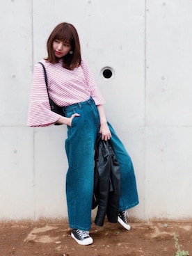 「GU（ジーユー）のアイテム（デニムパンツ、ブルー系）」を使った、小林 ひかる さん（レディース・164cm）の春コーディネート