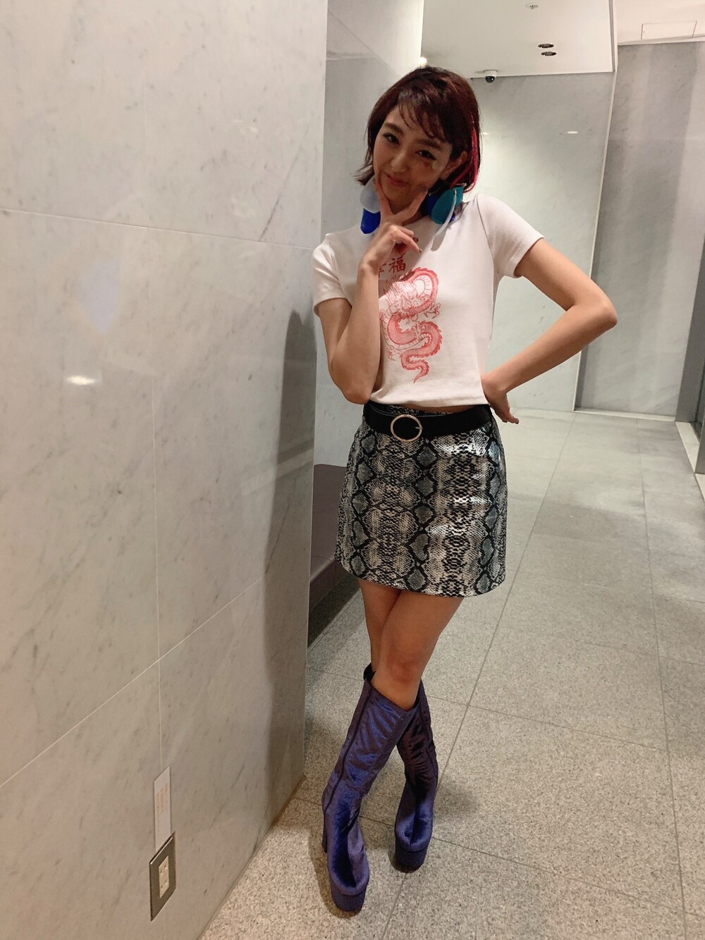 「wearhalloween2019、halloween、仮装、90年代ギャル、ギャルコーデ」｜「90年代ギャルハロウィンのアイテム（その他トップス、ホワイト系）」を使った、小林 ひかる さん（レディース・164cm）の秋コーディネートの1枚目の写真