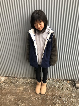 「Moujonjon（ムージョンジョン）のアイテム（その他アウター）」を使った、みなむしこさん（キッズ・90cm）の冬コーディネート
