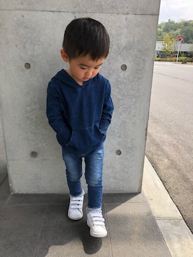 「Moujonjon（ムージョンジョン）のアイテム（その他パンツ）」を使った、みなむしこさん（キッズ・90cm）の春コーディネート