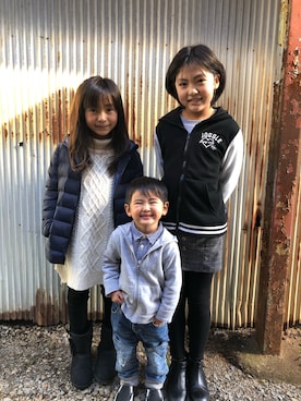 「Lee（リー）のアイテム（パンツ）」を使った、みなむしこさん（キッズ・90cm）の冬コーディネート