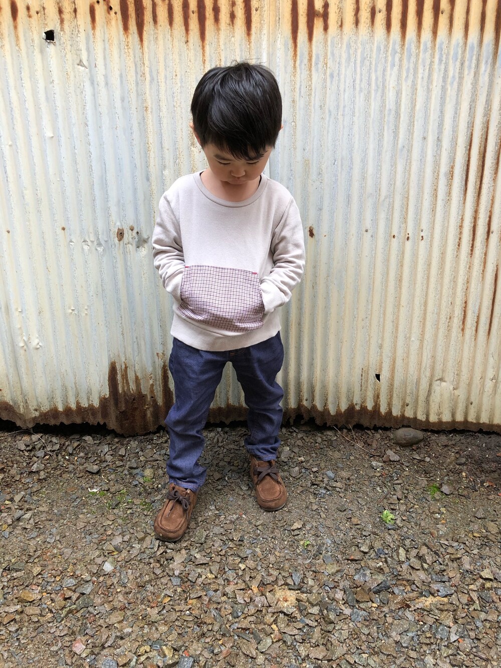 「おとこのこ、プチプラ、男の子コーデ、kids」｜「Samansa Mos2のアイテム（Tシャツ/カットソー、ベージュ系）」を使った、みなむしこさん（キッズ・100cm）の春コーディネートの1枚目の写真