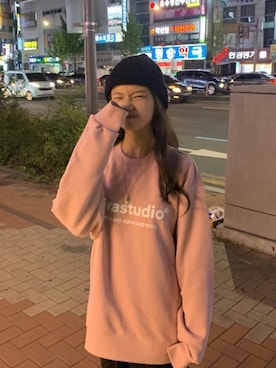 「アイテム（スウェット、ピンク系）」を使った、vivastudioさん（レディース・160cm）の秋コーディネート