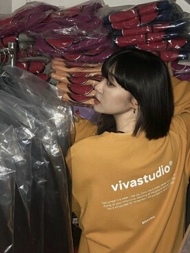 「アイテム（スウェット、オレンジ系）」を使った、vivastudioさん（レディース・165cm）の冬コーディネート