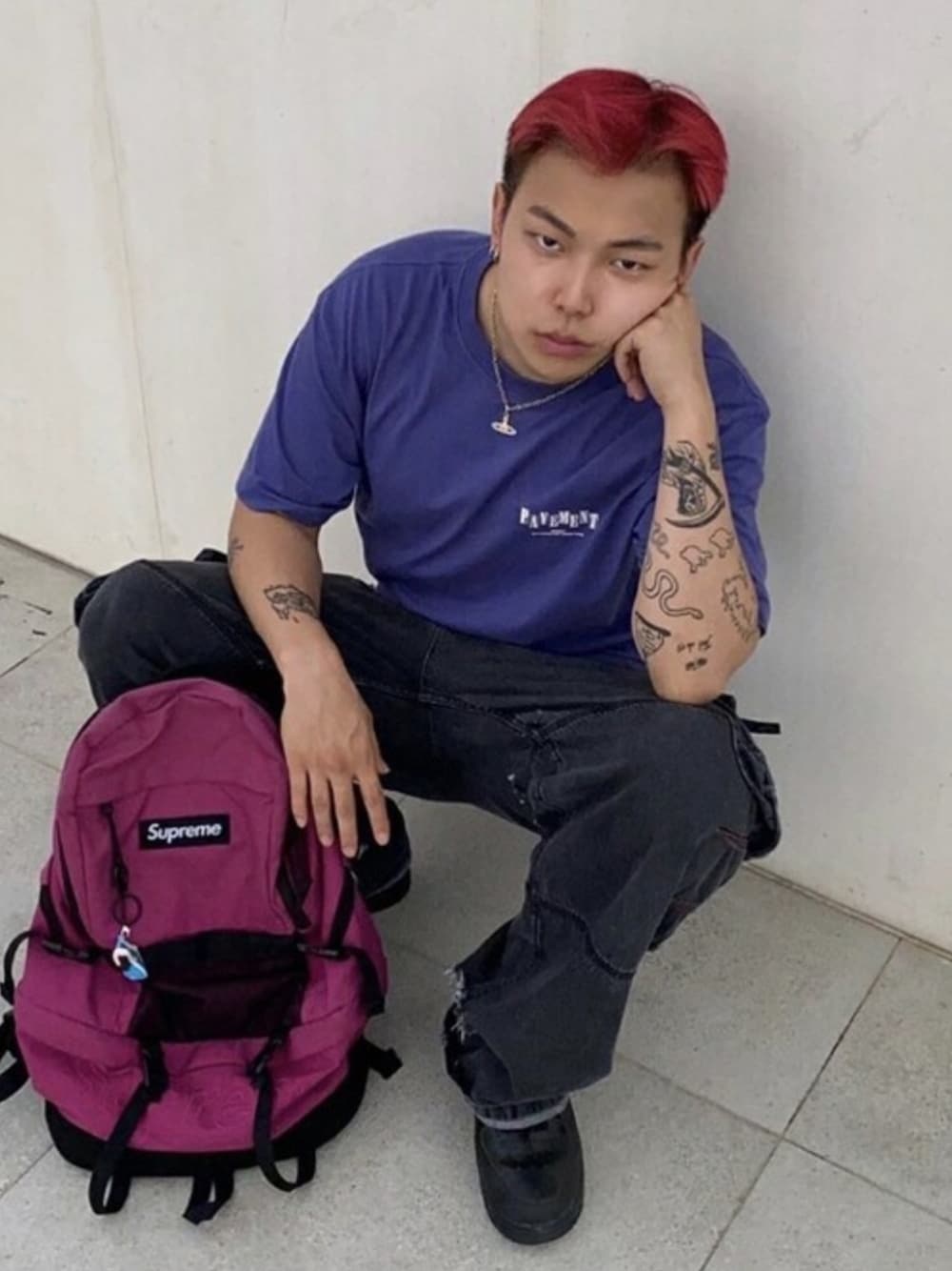 「Tシャツ、ストリート、supreme、ボックスロゴ、シンプルコーデ、Supreme(シュプリーム)、韓国ブランド、韓国ファッション、pavement、ペーブメント」｜「PAVEMENTのBOX LOGO T-SHIRT（Tシャツ/カットソー、ブルー系）」を使った、vivastudioさん（メンズ・175cm）の夏コーディネートの1枚目の写真