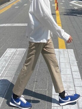 「アイテム（スラックス、ベージュ系）」を使った、vivastudioさん（メンズ・174cm）の秋コーディネート