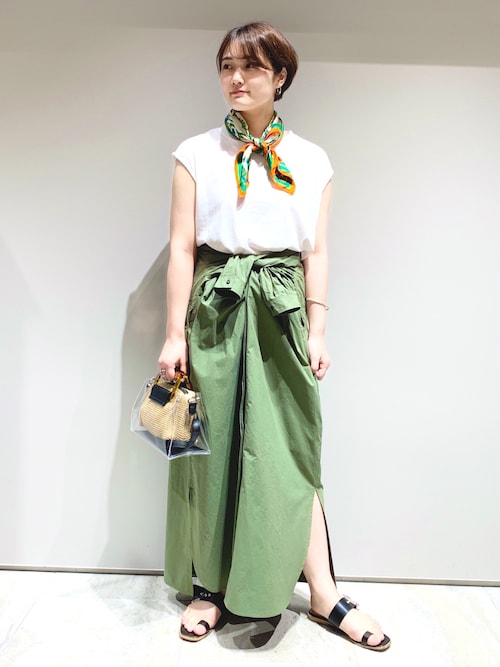 スズキ Qualite Scapeテラスモール湘南 Manipuriのストール スヌードを使ったコーディネート Wear