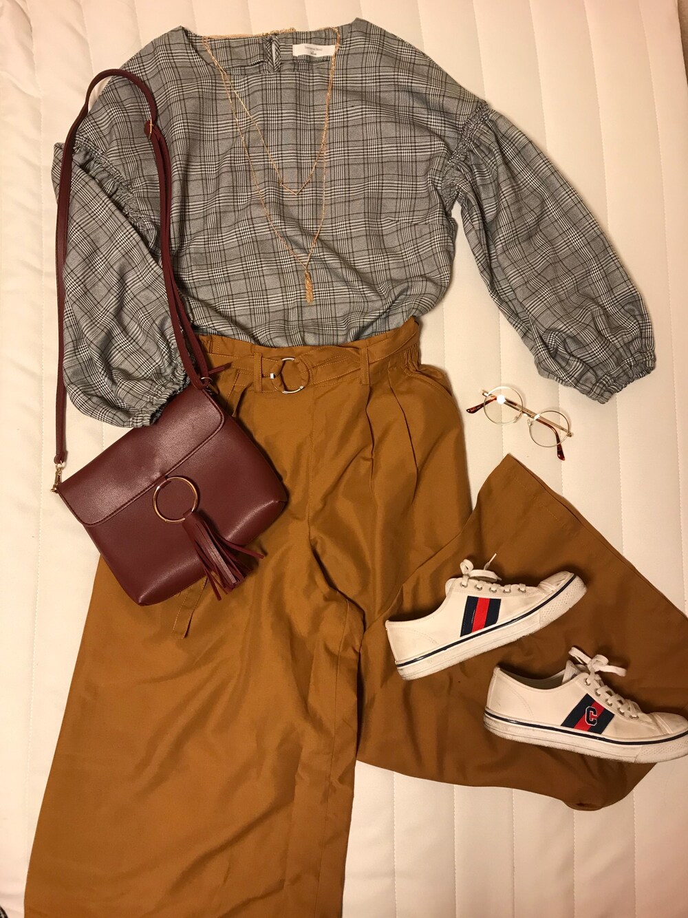 「秋のコーデ、ワイドパンツ、秋冬、冬、キャメル、ootd」｜「Samansa Mos2のアイテム（トップス、グレー系）」を使った、︎︎︎︎︎☺︎さん（レディース・157cm）の秋コーディネートの1枚目の写真
