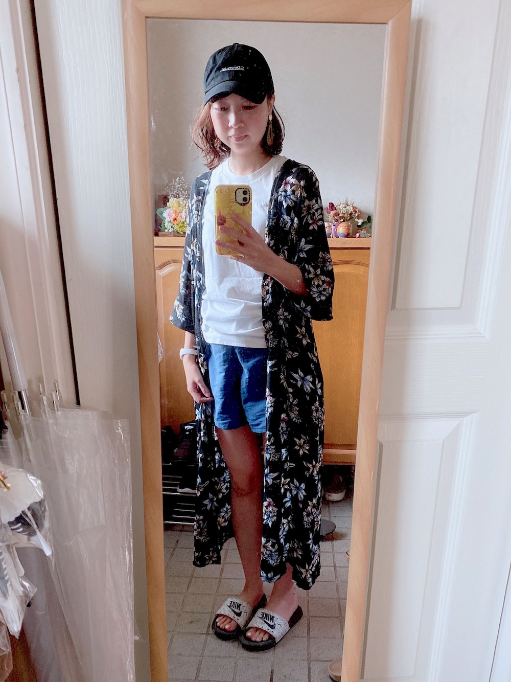 「夏、ラフ、BBQ、海、海コーデ、BBQスタイル、キャップ、ロングカーディガン、patagonia、Hanes」｜「CONVERSEの【CONVERSE】ロゴ刺しゅうキャップ（キャップ、ブラック系）」を使った、Misakiさん（レディース・160cm）の夏コーディネートの1枚目の写真