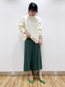 「アパートバイローリーズ」｜「アイテム（スウェット）」を使った、arisa.さん（レディース・158cm）の春コーディネート