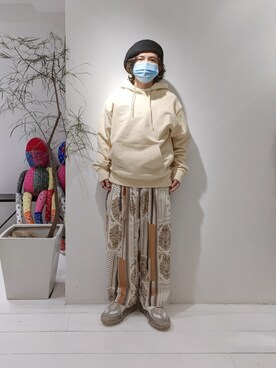 「Saturdays NYC（サタデーズ ニューヨークシティ ）のアイテム（パーカー）」を使った、みねさん（メンズ・161cm）の春コーディネート