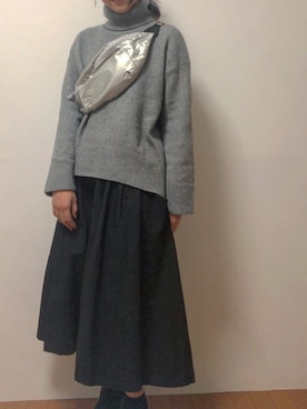 「アイテム（ボディバッグ/ウエストポーチ、シルバー系）」を使った、macoさん（レディース・160cm）の秋コーディネート
