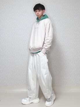 「アイテム（パーカー、グリーン系）」を使った、KEITAさん（メンズ・170cm）の春コーディネート