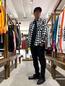 「sulvam」｜「アイテム（スラックス）」を使った、Kazuya Kitamuraさん（メンズ・177cm）の春コーディネート