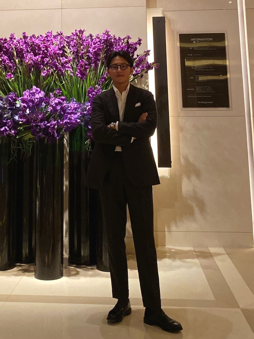 「大人コーデ、スーツスタイル、30代、30代コーデ、30代ファッション、結婚式スタイル、結婚式コーデ」｜「ROLEXのアイテム（アナログ腕時計、シルバー系）」を使った、nonsmokingmanさん（メンズ・184cm）の冬コーディネートの1枚目の写真