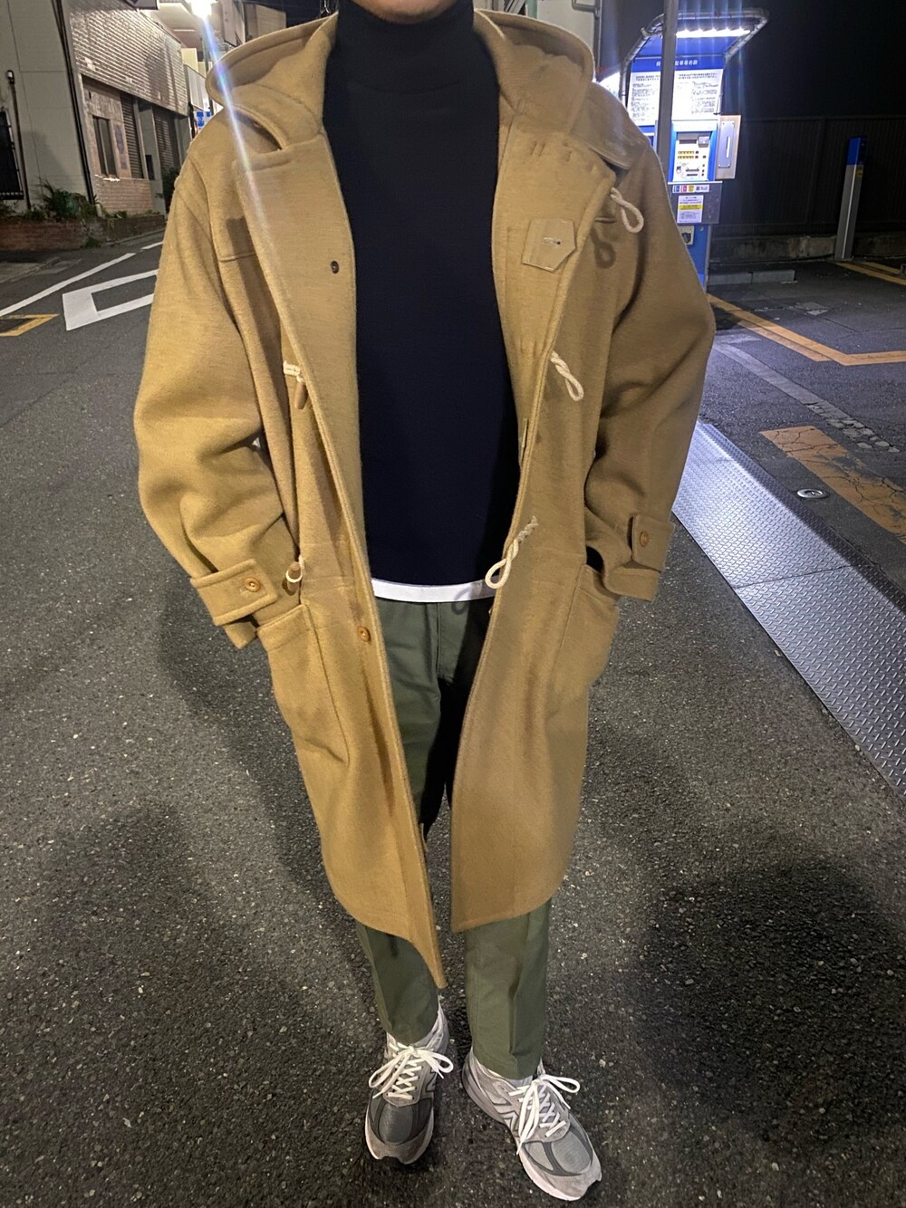 「お洒落さんとつながりたい、冬コーデ、スニーカーコーデ、オトナカジュアル、大人コーデ、UNIQLO、30代、30代コーデ、30代ファッション」｜「Kaptain SunshineのKAPTAIN SUNSHINE(キャプテンサンシャイン)  duffle coat / ダッフルコート（ダッフルコート、ベージュ系）」を使った、nonsmokingmanさん（メンズ・184cm）の冬コーディネートの1枚目の写真