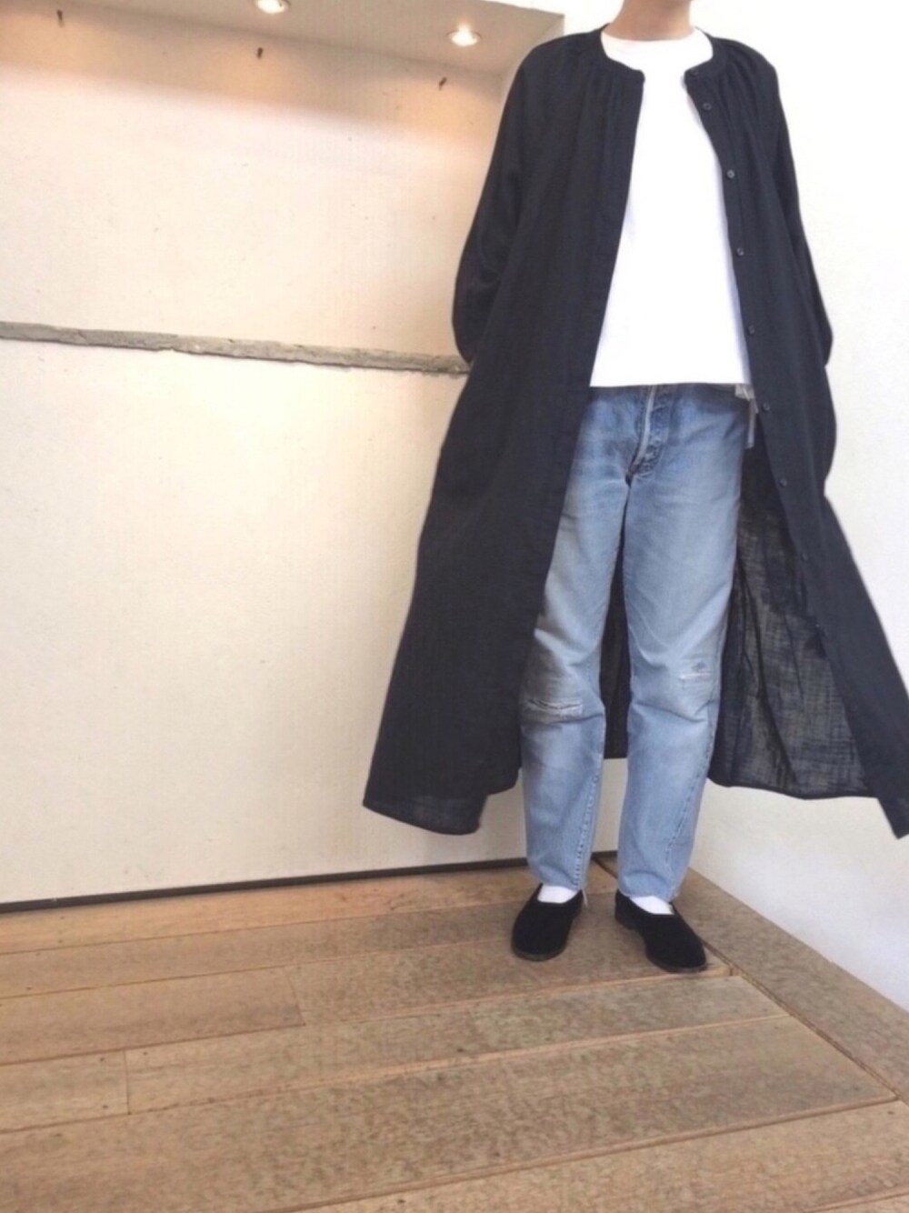 「ワンピース、カジュアル、Hender Scheme、Levi's、ワンピース×デニム、かぐれ、UR20th_KG」｜「かぐれのかぐれ ギャザーロングワンピース（ワンピース、ブルー系）」を使った、miiiiiiiさん（レディース・163cm）の夏コーディネートの1枚目の写真