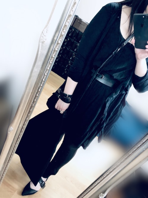 カーディガン/ボレロを使った「alice auaa」の人気ファッション