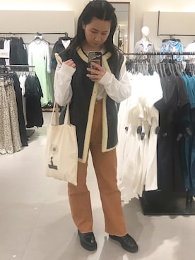 「kastane_ootd」｜「アイテム（その他アウター）」を使った、YURIAさん（レディース・160cm）の春コーディネート