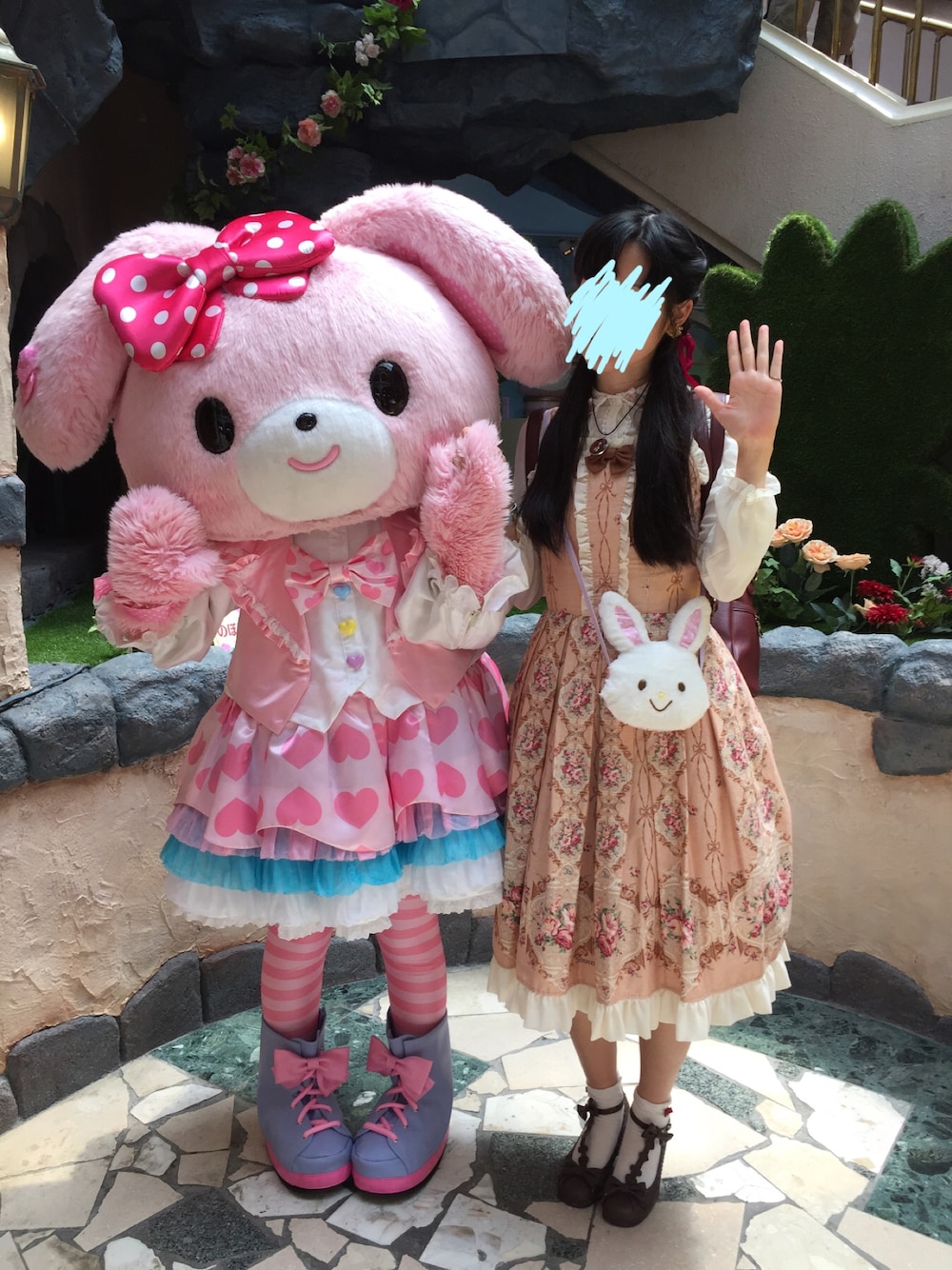 「クラロリ、クラシカル、ロリィタ、lolita、花柄、ジャンスカ、夏、休日スタイル」｜「Ank Rougeのアイテム（シャツ/ブラウス、ベージュ系）」を使った、manaca*さん（レディース・168cm）の夏コーディネートの1枚目の写真