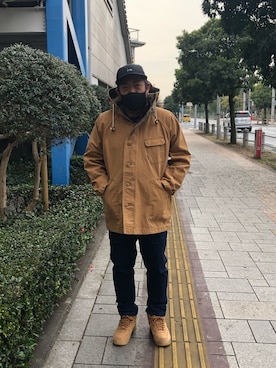 「Gramicci（グラミチ）のGRAMICCI/グラミチ 別注SLIM FATIGUE DENIM/別注スリムデニムファティーグ（デニムパンツ）」を使った、アウトドアーとミリタリーな47歳男子さん（メンズ・163cm）の冬コーディネート