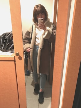 「春カラー」｜「アイテム（ムートンコート）」を使った、Hitomiさん（レディース・159cm）の冬コーディネート
