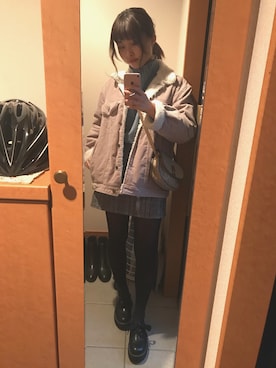 「ブルーニット」｜「アイテム（その他シューズ）」を使った、Hitomiさん（レディース・160cm）の冬コーディネート