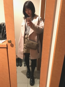 「トレンチスカート」｜「アイテム（チェスターコート）」を使った、Hitomiさん（レディース・160cm）の春コーディネート