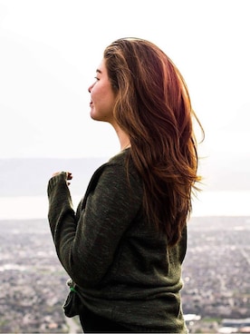 「GRL（グレイル）のアイテム（ピアス（両耳用））」を使った、christygreennailsさん（レディース・170cm）の冬コーディネート