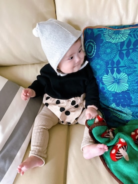 「アイテム（ロンパース、ブラック系）」を使った、いおりさん（レディース・70cm）の秋コーディネート