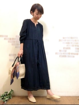 「アイテム（タンクトップ、グレー系）」を使った、mayumiさん（レディース・160cm）の春コーディネート