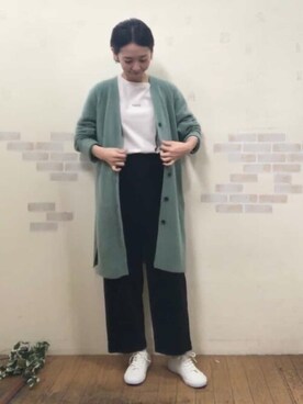 「human woman（ヒューマンウーマン）の◆FOXウールカーディガン（カーディガン/ボレロ、グリーン系）」を使った、mayumiさん（レディース・160cm）の冬コーディネート