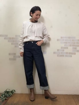 「human woman（ヒューマンウーマン）の◆フリルヨークブラウス（シャツ/ブラウス、ベージュ系）」を使った、mayumiさん（レディース・160cm）の冬コーディネート