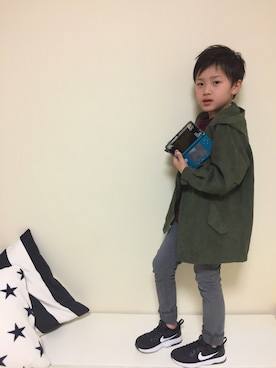「ナイキスニーカー」｜「アイテム（モッズコート）」を使った、sohchoさん（キッズ・120cm）の春コーディネート