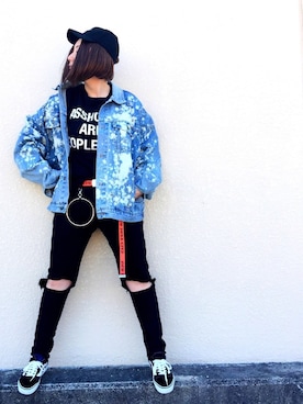 「MOOKEE by Yuskeのアイテム（Tシャツ/カットソー）」を使った、YUKiさん（レディース・170cm）の冬コーディネート
